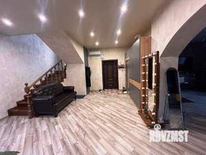 Дом 190м², 2-этажный, участок 3 сот.