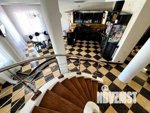 Дом 358м², 3-этажный, участок 358 сот.