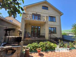 Дом 290м², 3-этажный, участок 5 сот.