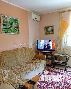 Дом 100м², 3-этажный, участок 3 сот.
