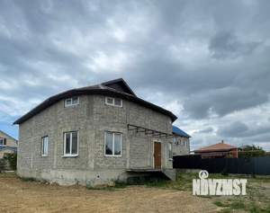 Дом 319м², 2-этажный, участок 8 сот.