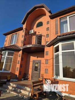 Дом 208м², 2-этажный, участок 8 сот.