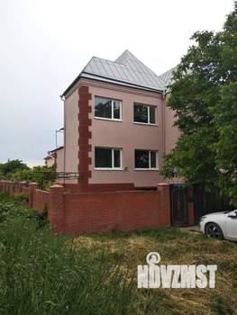 Дом 440м², 3-этажный, участок 8 сот.