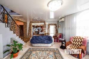 Дом 252м², 2-этажный, участок 8 сот.