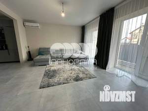 Дом 250м², 2-этажный, участок 6 сот.