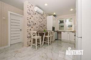 Дом 331м², 2-этажный, участок 3 сот.