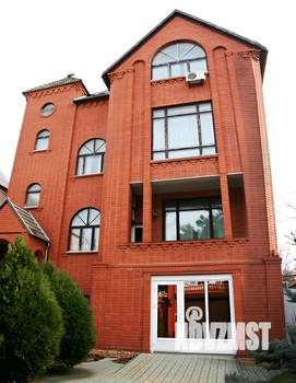 Дом 720м², 2-этажный, участок 7 сот.