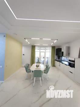 Дом 209м², 2-этажный, участок 7 сот.