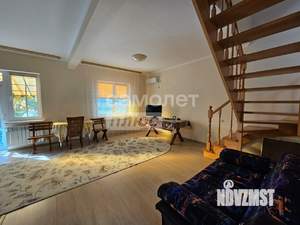 Дом 112м², 2-этажный, участок 5 сот.