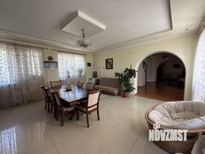 Дом 750м², 2-этажный, участок 8 сот.