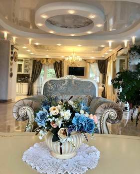 Дом 300м², 3-этажный, участок 0 сот.