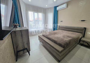 Дом 256м², 2-этажный, участок 8 сот.