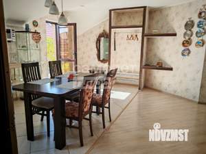 Дом 300м², 2-этажный, участок 5 сот.