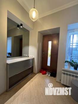 Дом 400м², 2-этажный, участок 4 сот.