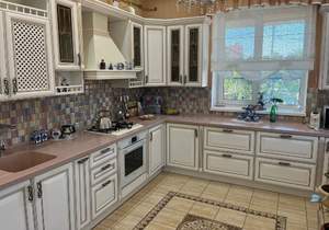 Дом 556м², 3-этажный, участок 6 сот.