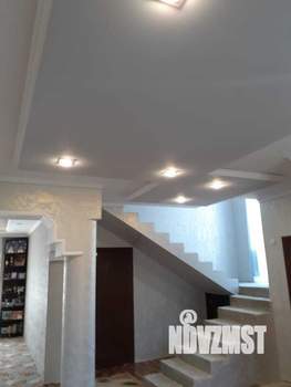 Дом 208м², 2-этажный, участок 6 сот.