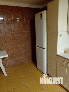 Дом 260м², 3-этажный, участок 6 сот.