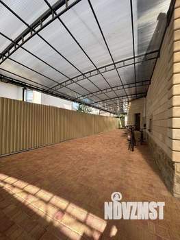 Дом 303м², 2-этажный, участок 6 сот.