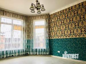 Дом 204м², 2-этажный, участок 6 сот.