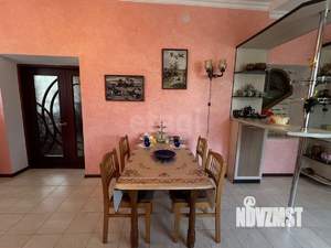 Дом 325м², 2-этажный, участок 9 сот.