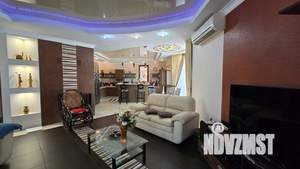 Дом 234м², 2-этажный, участок 6 сот.