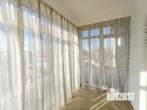 Дом 246м², 2-этажный, участок 6 сот.