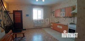 Таунхаус 180м², 4-этажный, участок 10 сот.