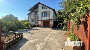 Дом 307м², 2-этажный, участок 8 сот.