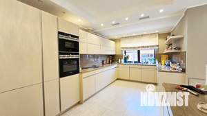 Коттедж 466м², 3-этажный, участок 17 сот.