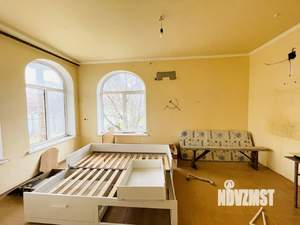 Дом 571м², 2-этажный, участок 10 сот.