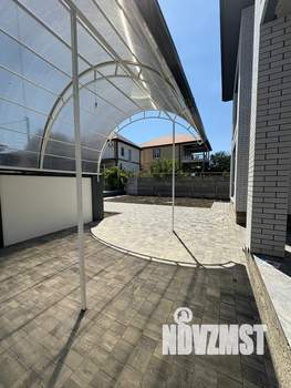 Дом 211м², 2-этажный, участок 7 сот.