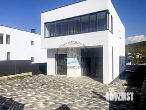 Коттедж 150м², 2-этажный, участок 4 сот.