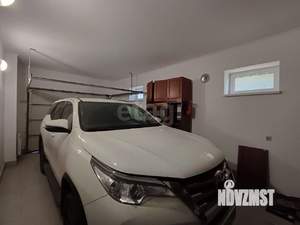 Дом 323м², 3-этажный, участок 6 сот.