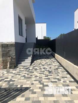 Дом 194м², 3-этажный, участок 3 сот.