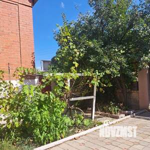 Дом 141м², 2-этажный, участок 10 сот.