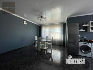 Дом 233м², 2-этажный, участок 6 сот.