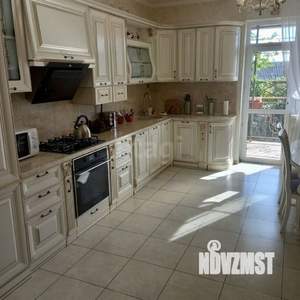 Дом 141м², 2-этажный, участок 4 сот.