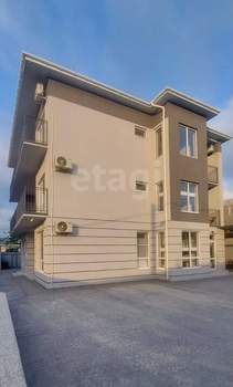 Дом 357м², 3-этажный, участок 6 сот.