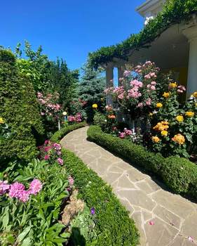 Дом 300м², 3-этажный, участок 0 сот.