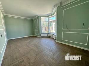 Дом 643м², 2-этажный, участок 10 сот.