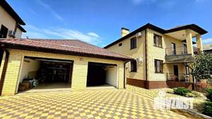 Дом 350м², 2-этажный, участок 10 сот.