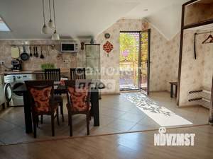 Дом 300м², 2-этажный, участок 5 сот.