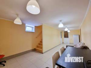 Дом 200м², 3-этажный, участок 5 сот.