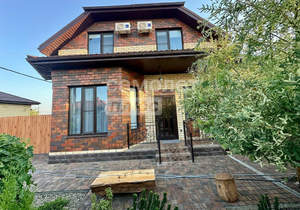 Дом 256м², 2-этажный, участок 8 сот.