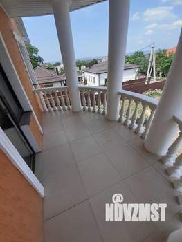 Дом 208м², 2-этажный, участок 6 сот.