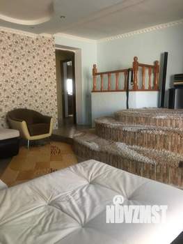 Дом 180м², 2-этажный, участок 7 сот.