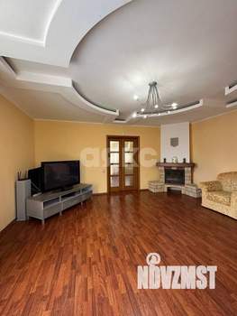 Дом 310м², 3-этажный, участок 8 сот.