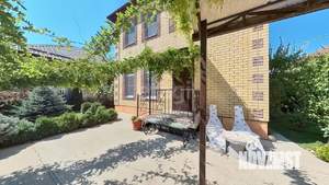 Дом 124м², 2-этажный, участок 4 сот.