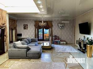 Дом 210м², 2-этажный, участок 4 сот.