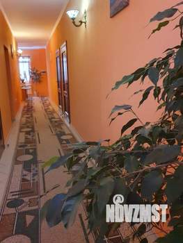 Дом 560м², 3-этажный, участок 6 сот.